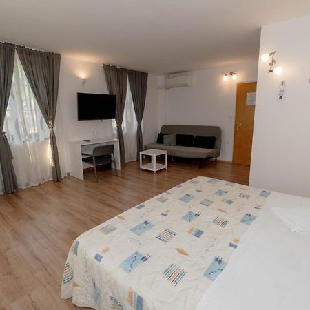 Hotel Paquito Nova Gorica Luaran gambar